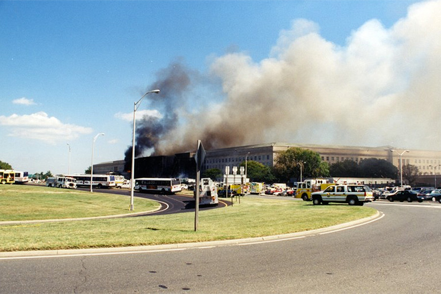 Здание Пентагона после&nbsp;атаки 11 сентября 2001 года
