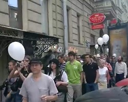В Петербурге оппозиция провела "контрольную прогулку"