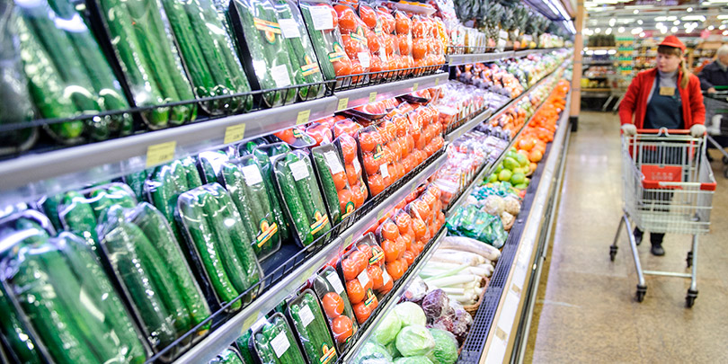 Орешкин заявил о конце роста цен на фрукты и овощи из-за холодов