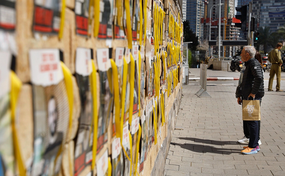 Amir Levy / Getty Images