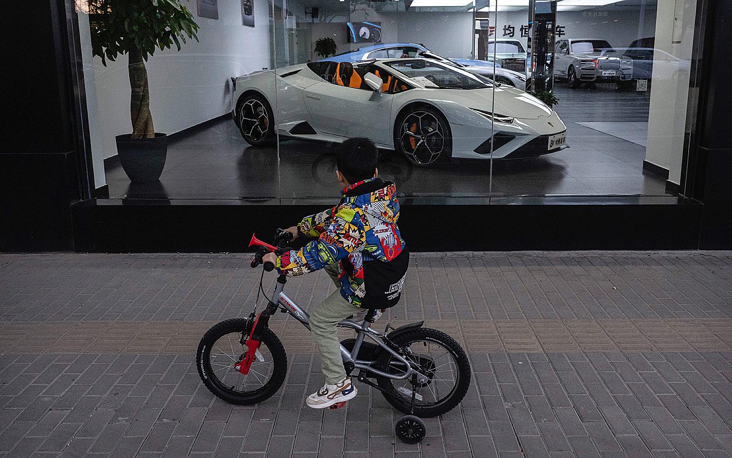 Lamborghini изменила курс. Что будет с V12 и при чем тут электрокары