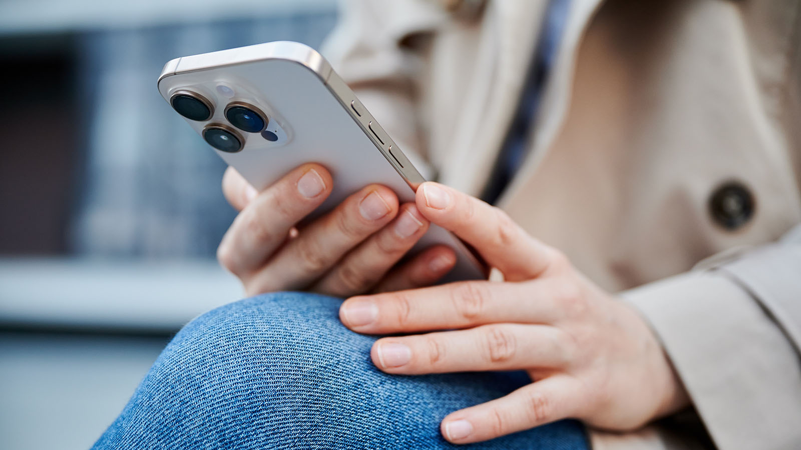 Мошенники блокируют iPhone и iPad россиян. Что происходит