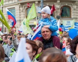 Казанцы отметили день трудящихся эстафетой и митингами