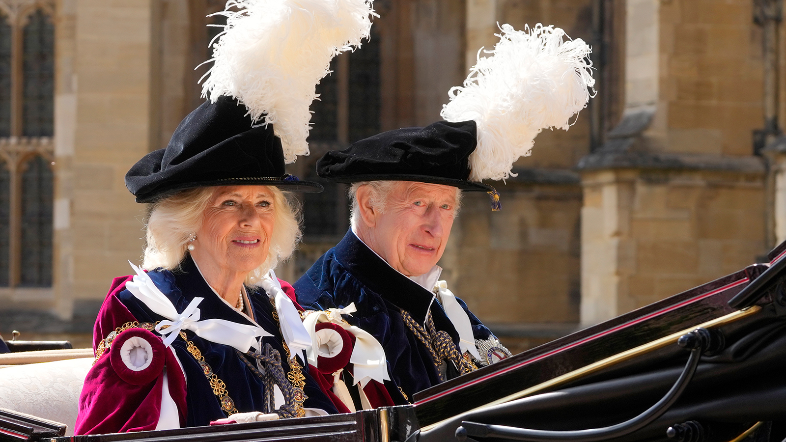 Королева Камилла и король Карл III на службе в честь Ордена Подвязки в Виндзоре, 17 июня 2024 года