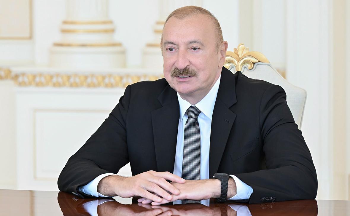 Пашинян и Алиев провели телефонный разговор о мирном соглашении