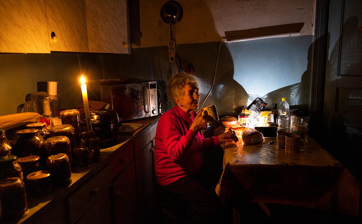 На Украине ввели экстренные отключения электричества после обстрелов