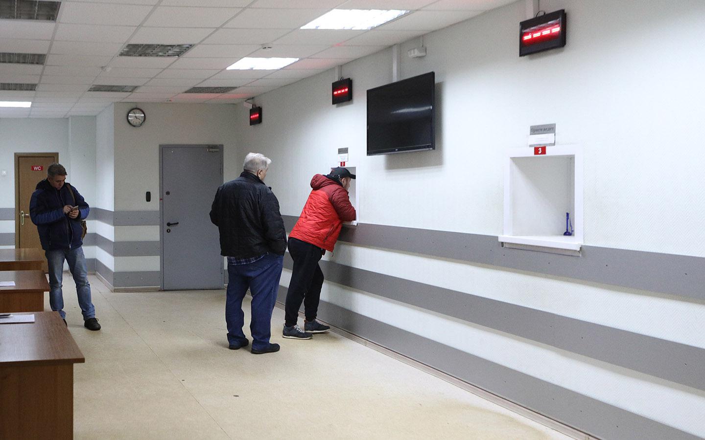 Сбой в системах ГИБДД привел к остановке регистрации машин по всей России