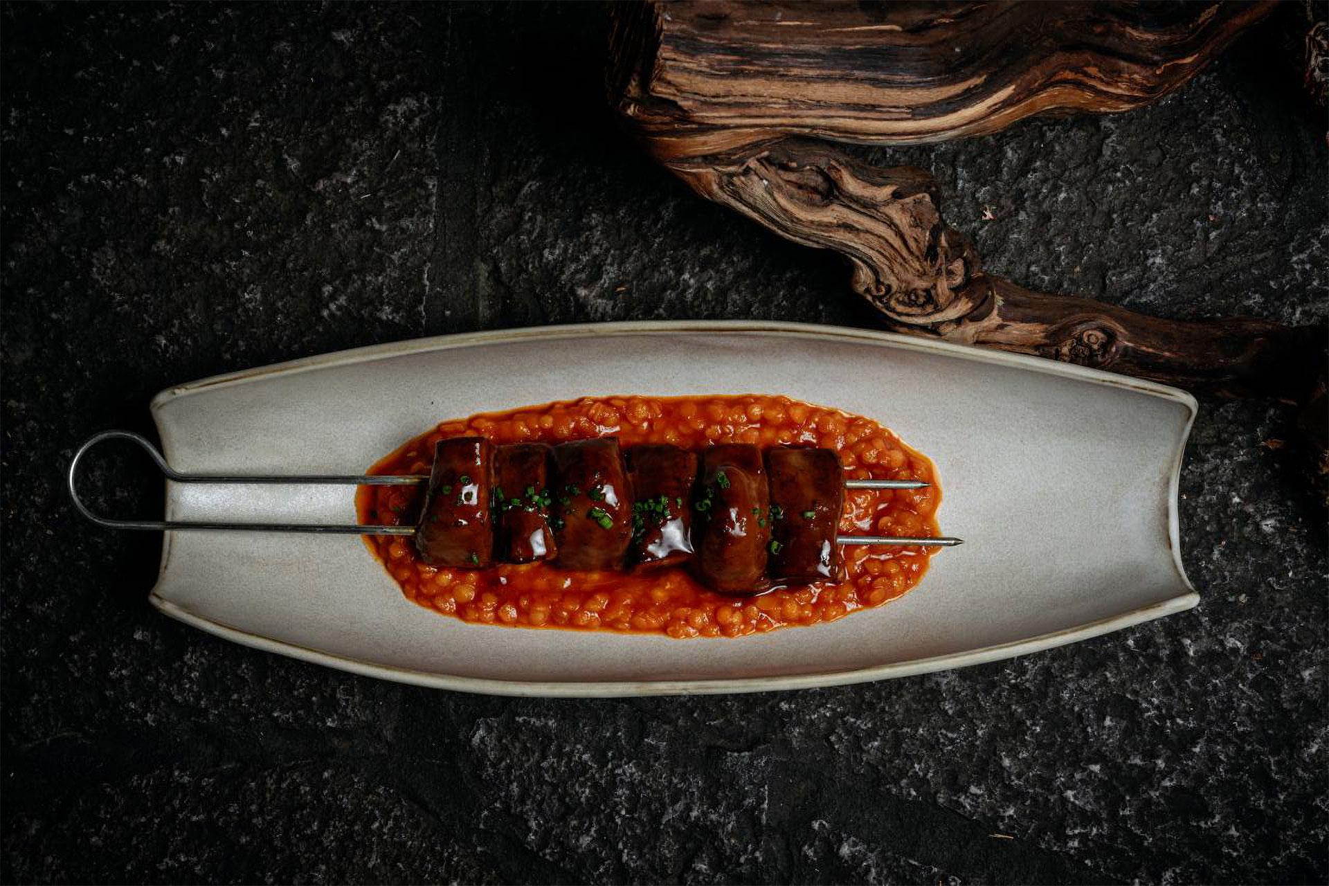 Язычки ягненка / чечевица / пряные томаты