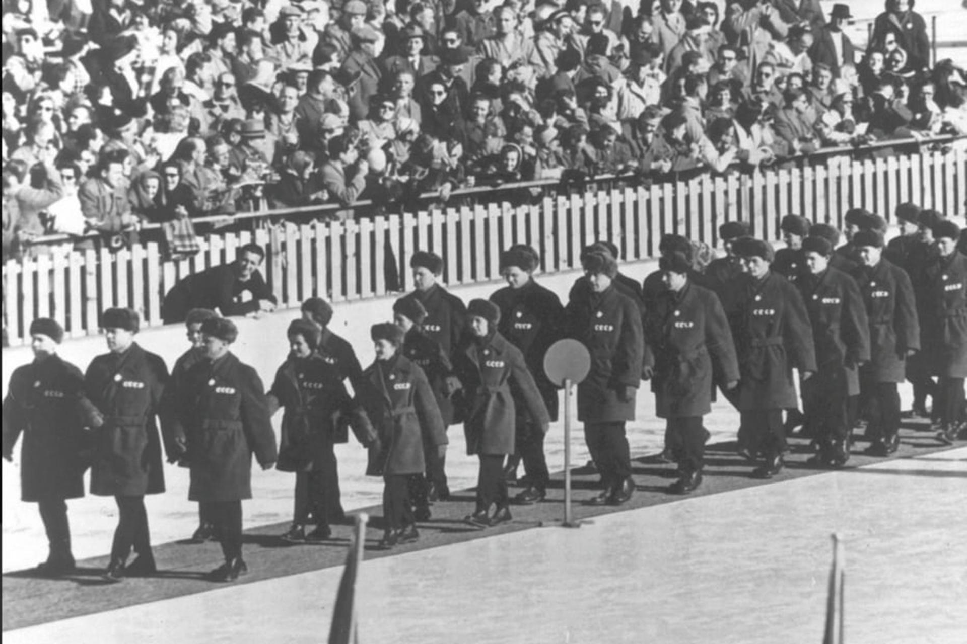 Сборная СССР на церемонии открытия