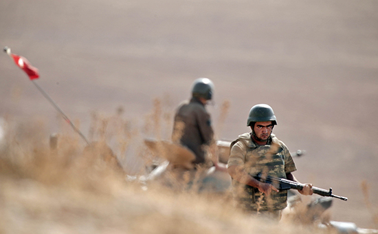 Турецкие солдаты на границе с Сирией, 2015 год