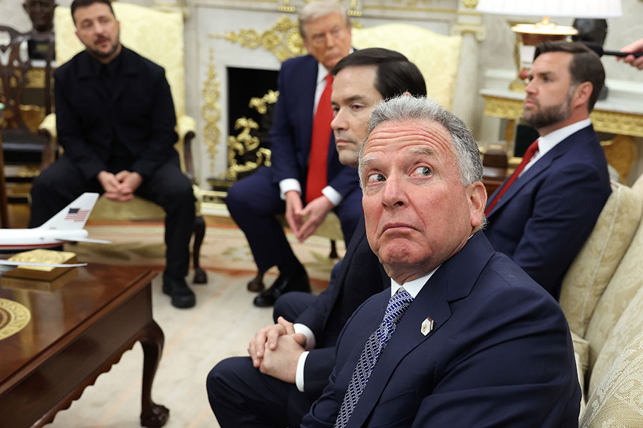 Стив Уиткофф, Марко Рубио и Джей Ди Вэнс присоединились к Дональду Трампу во время его встречи с Владимиром Зеленским в Овальном кабинете Белого дома, 18 августа 2025 года