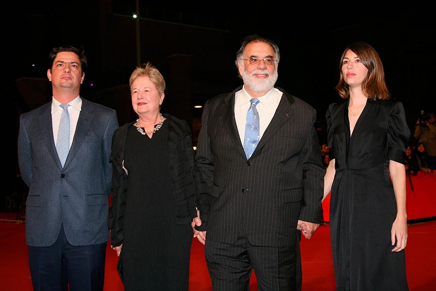 Роман Коппола, Элеанор Коппола, Фрэнсис Форд Коппола и София Коппола на премьере фильма&nbsp;&laquo;Молодость без молодости&raquo;, 2007 год