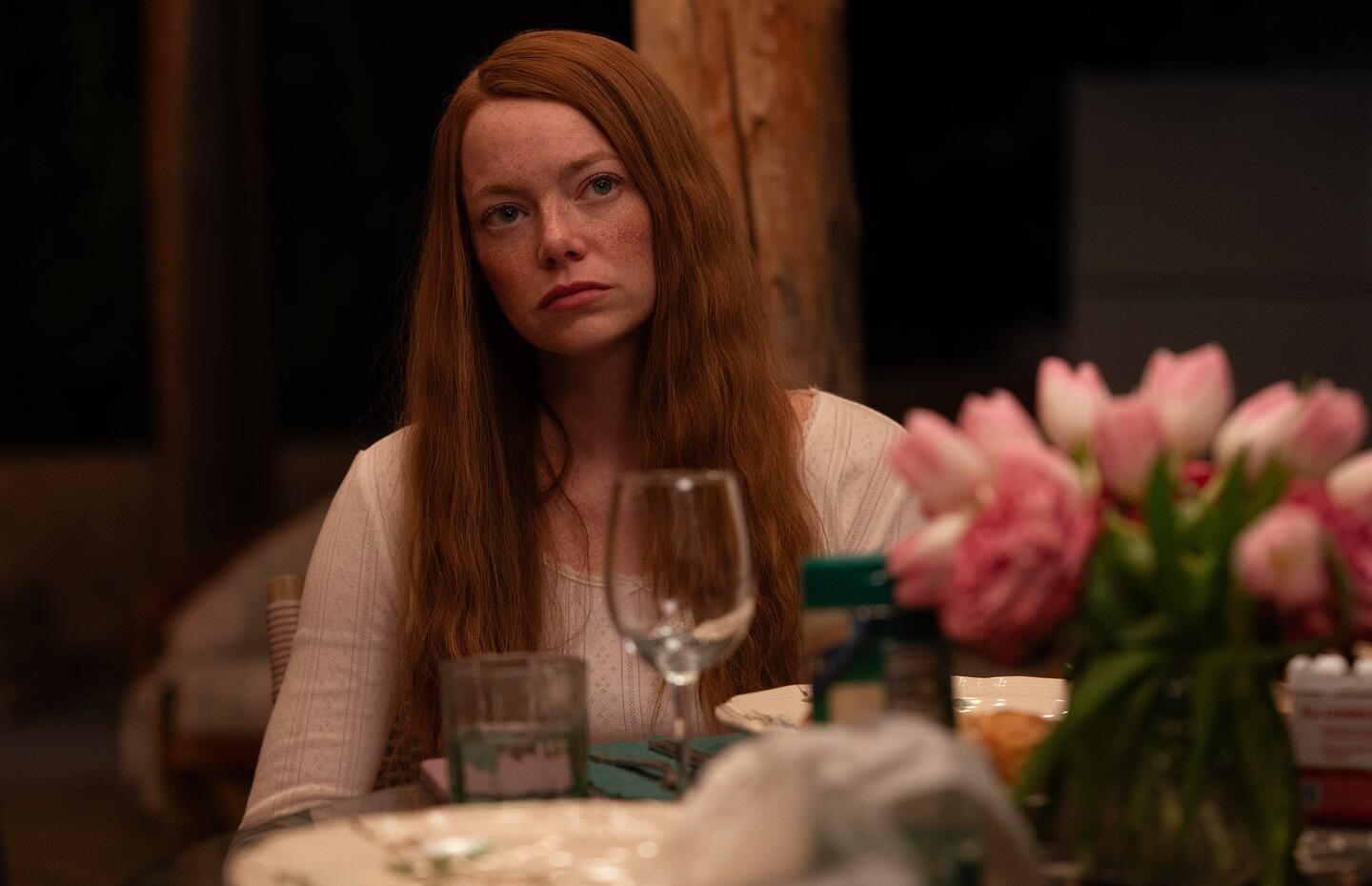 Эмма Стоун в фильме «Эддингтон»