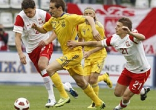 Хозяева Евро-2012 сыграли вничью