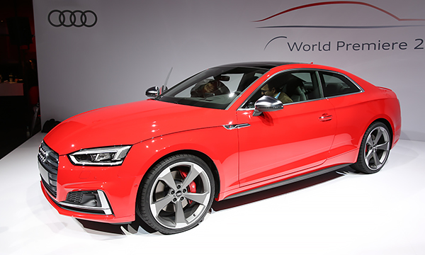 Audi представила купе A5 нового поколения