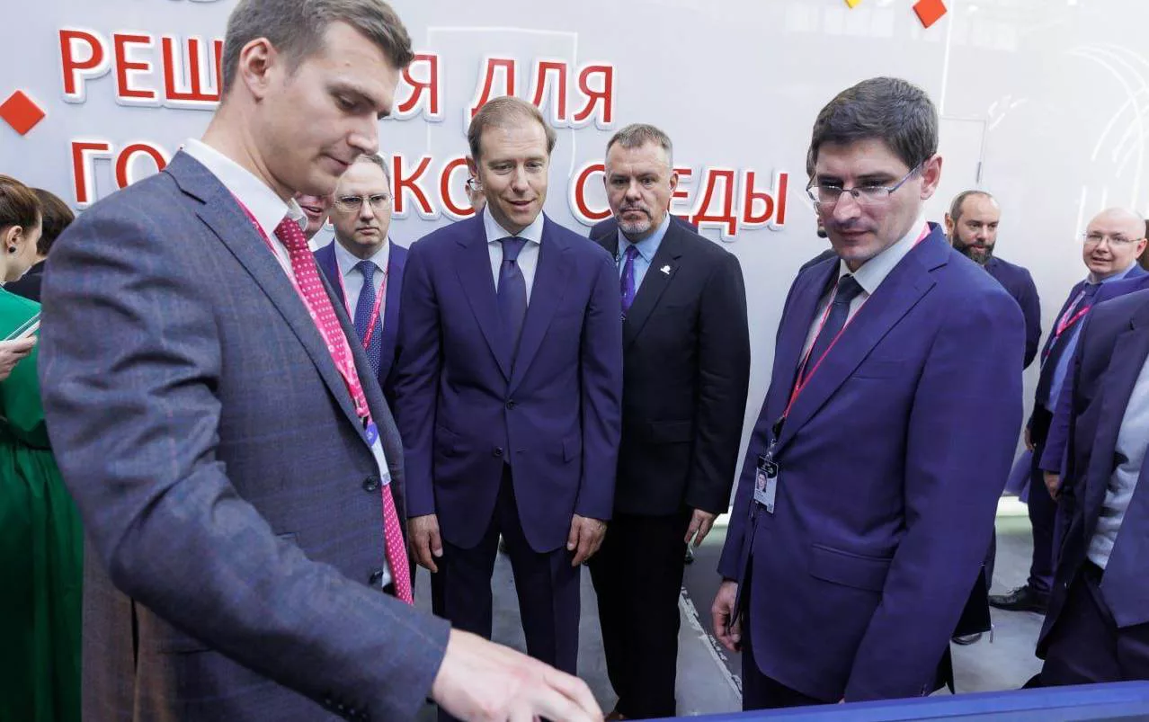 Александр Воложанин