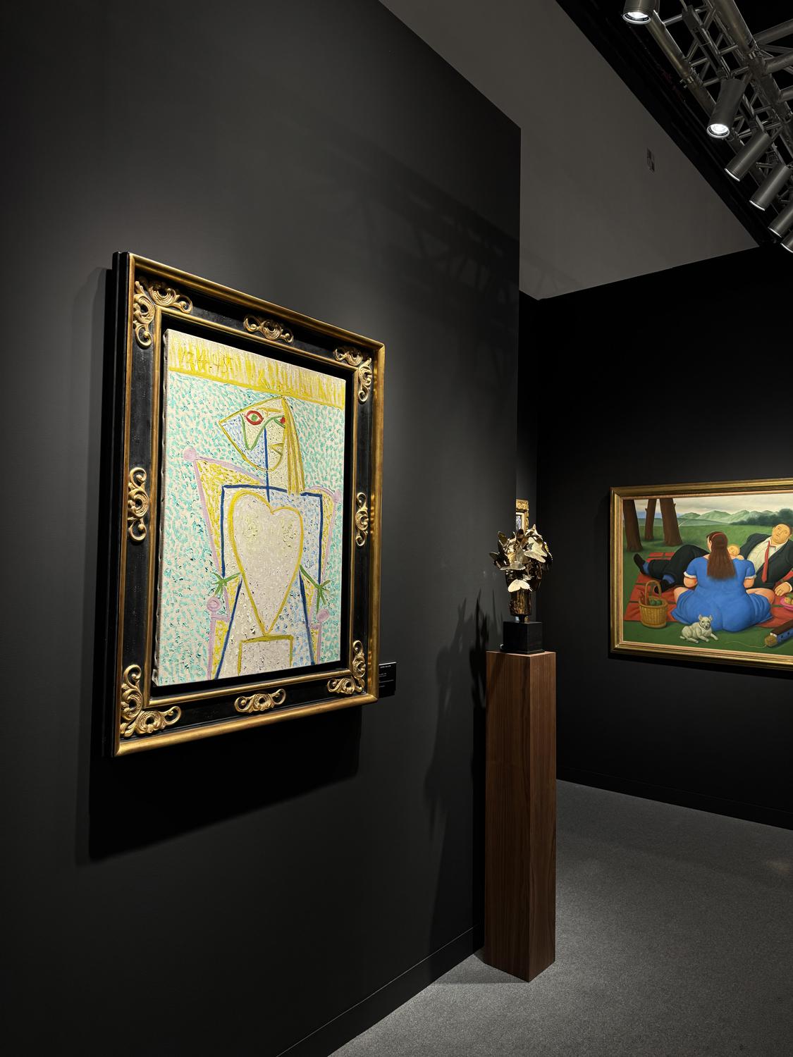 Экпозиция арт-ярмарки Abu Dhabi Art