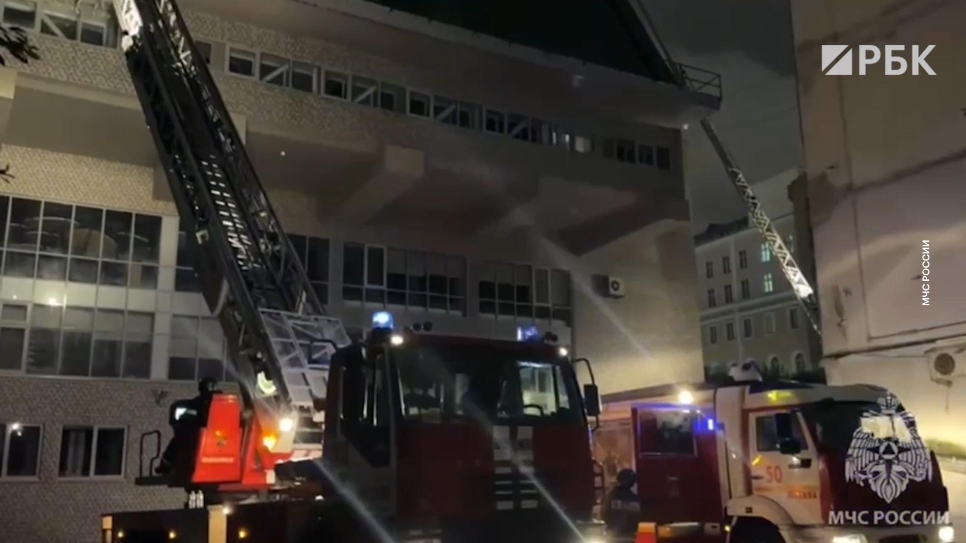 Посетители эвакуировались из Дома культуры в Москве из-за пожара