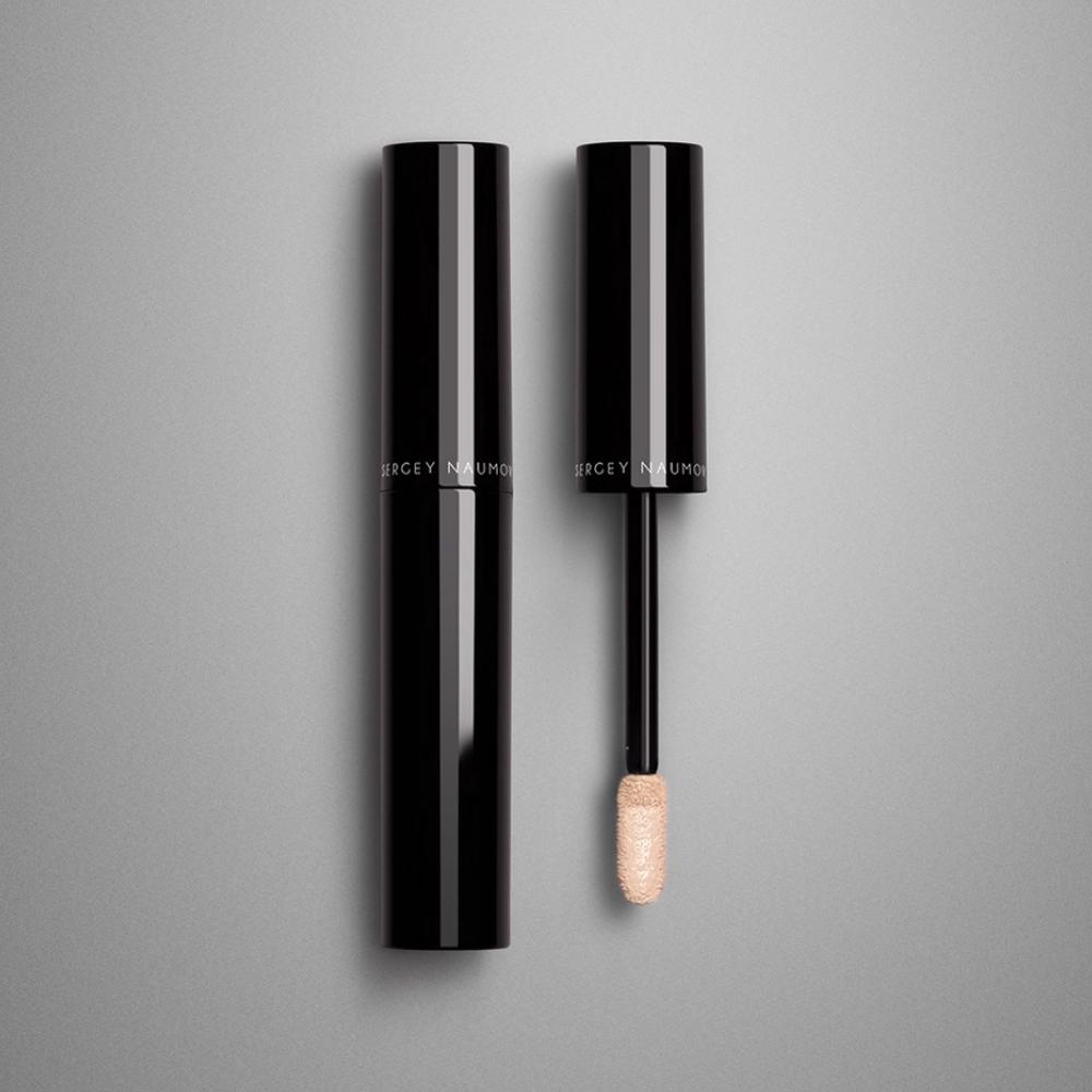 Консилер с естественным полуматовым эффектом, Phenomenon SPF 15, оттенок X18 0048, Segey Naumov, 4090 руб. (snaumov.com)