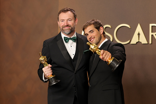 Редкое событие: в категории «Лучший игровой короткометражный фильм» объявили двух победителей &mdash; «Певцы» и «Два человека обмениваются слюной». Последний раз такое происходило в 2013 году, когда в категории «Лучший монтаж звука» награду разделили фильмы «007: Координаты «Скайфолл» и «Цель номер один».