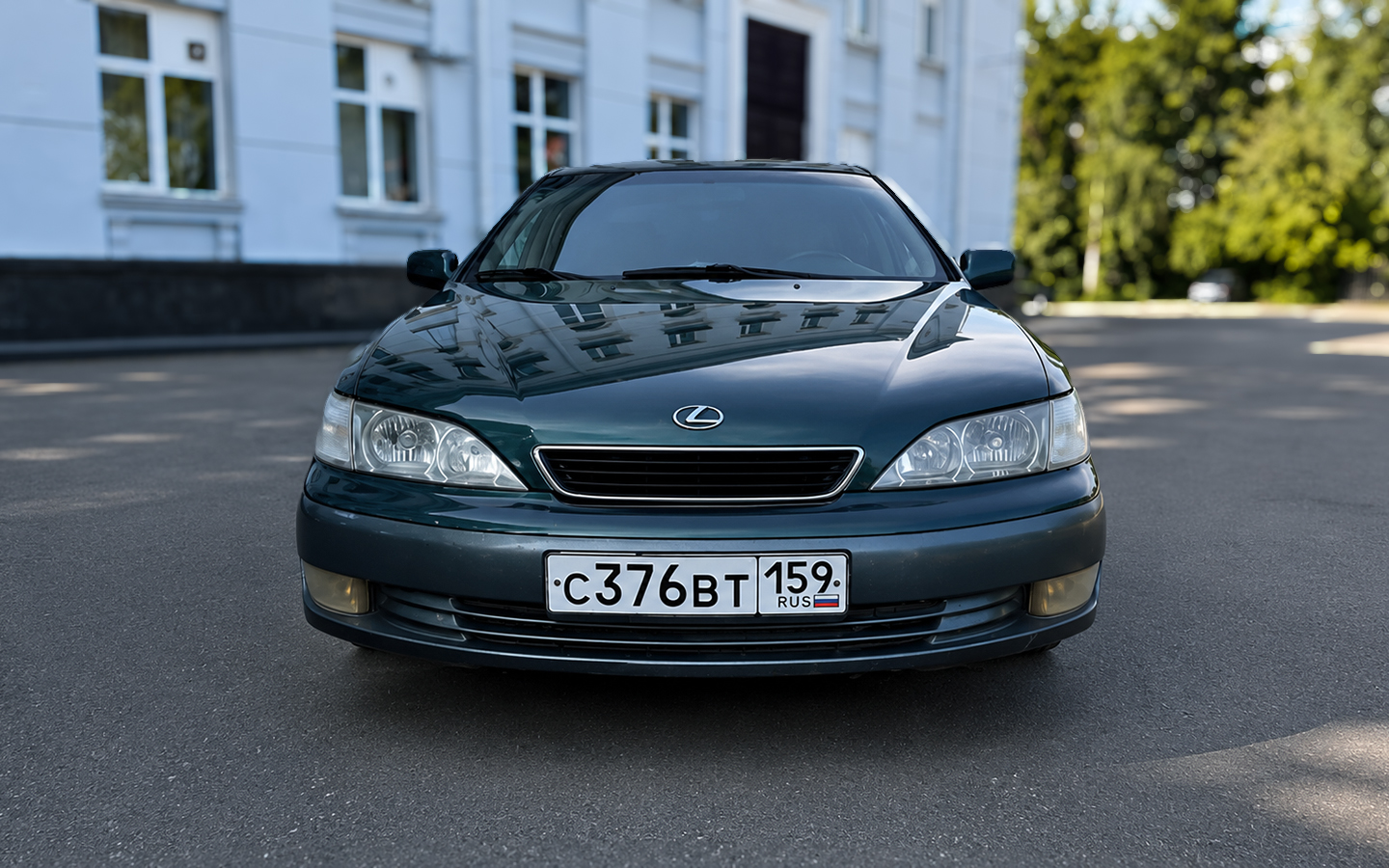Lexus ES второго поколения&nbsp;построен на базе модели Toyota Windom, которую продавали только в Японии
