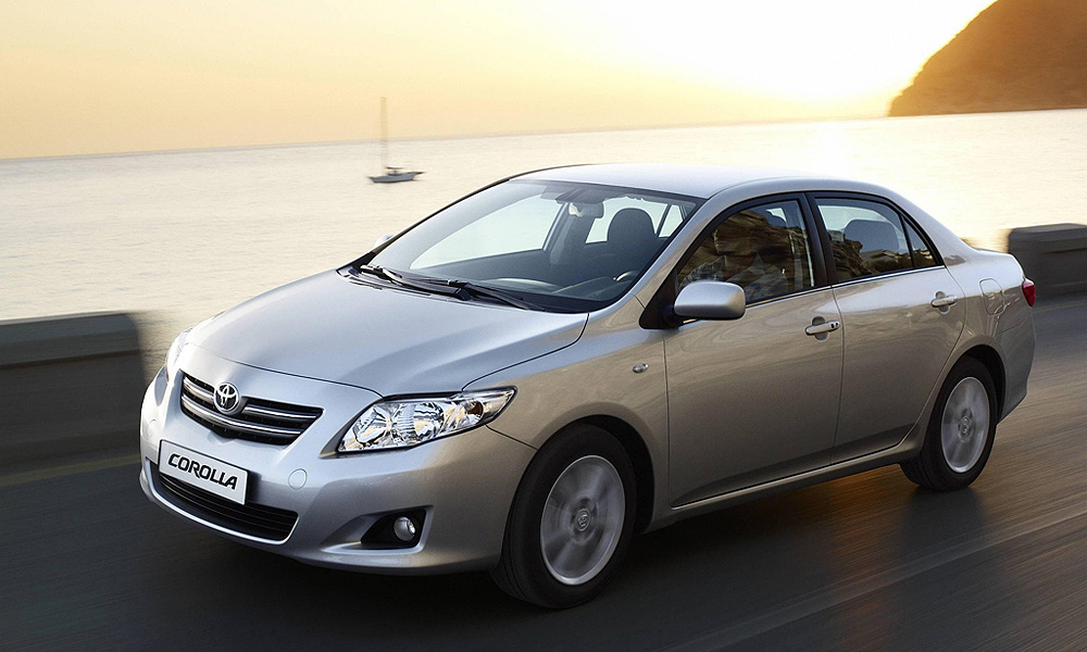 Toyota отзывает новую партию Corolla в связи с внезапным ускорением