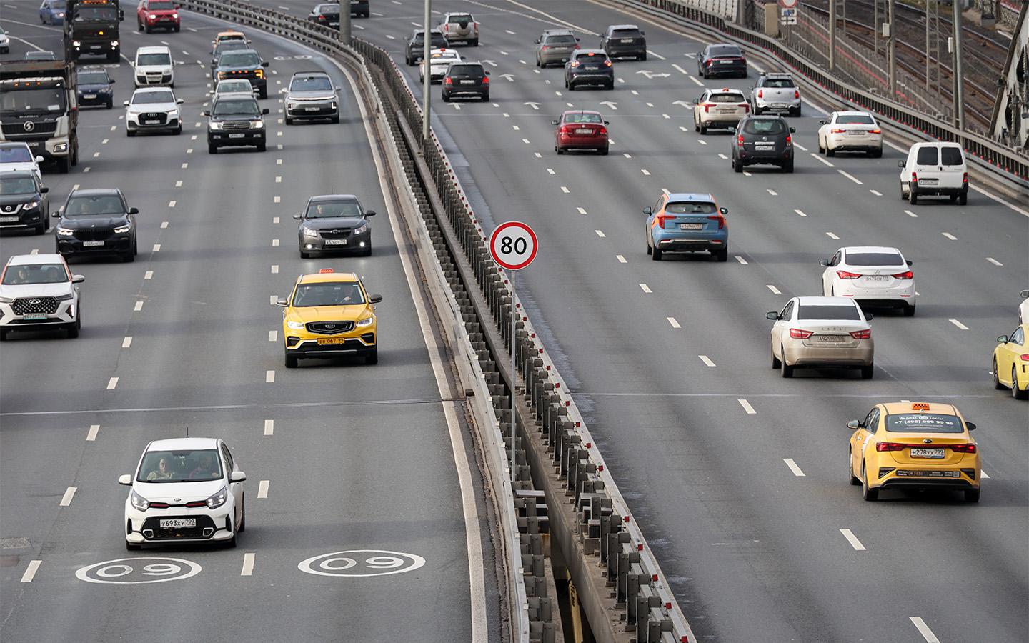 Путин утвердил стратегию безопасности на дорогах. Что изменится