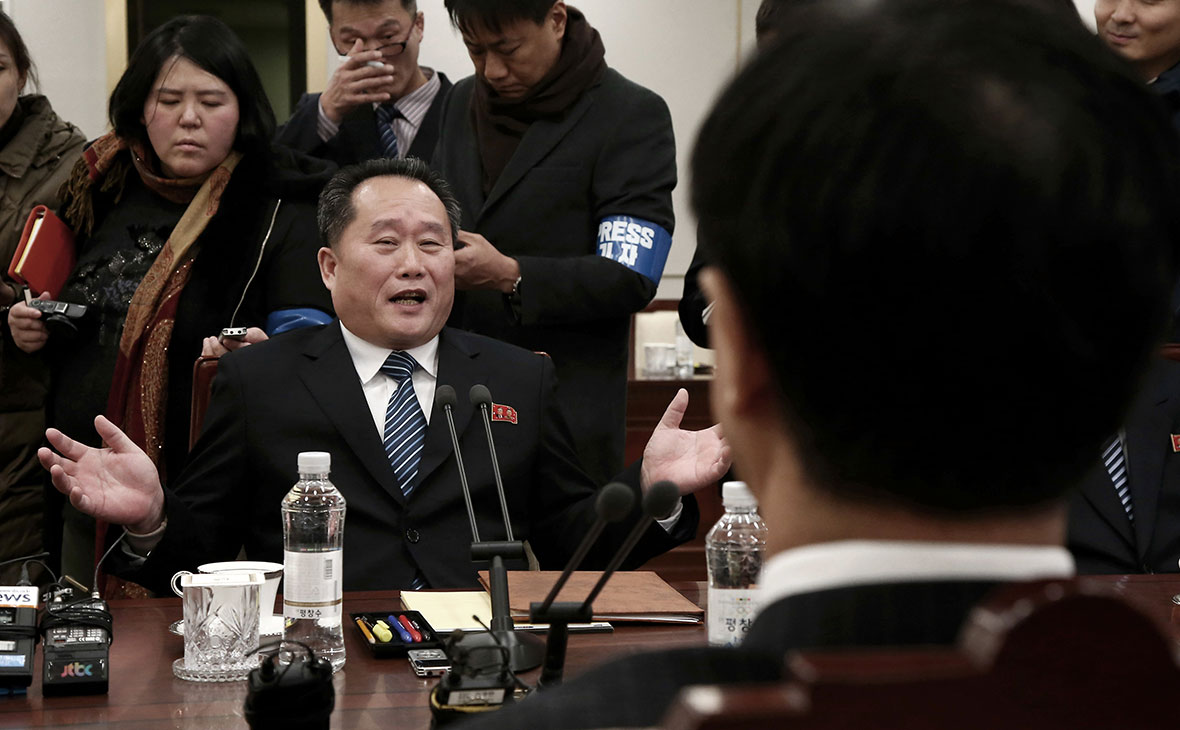 Глава северокорейской делегации&nbsp;​Ли Сон Гвон