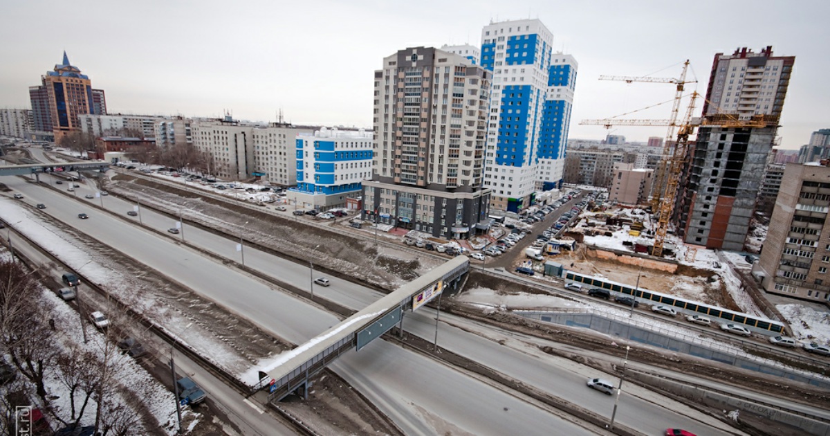 Ипподромская. Ипподромская магистраль Новосибирск. Ипподромская улица Новосибирск. Ипподромская 19 Новосибирск. Ипподромская магистраль Новосибирск 2021 год.