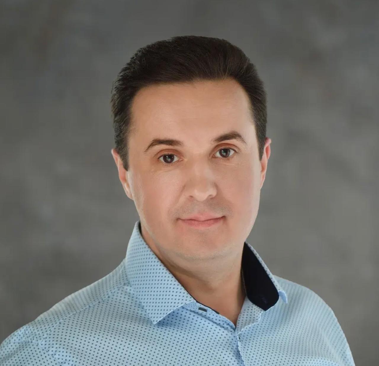 Дмитрий Ефремов