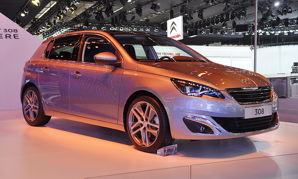 Peugeot 308: бестселлер для России