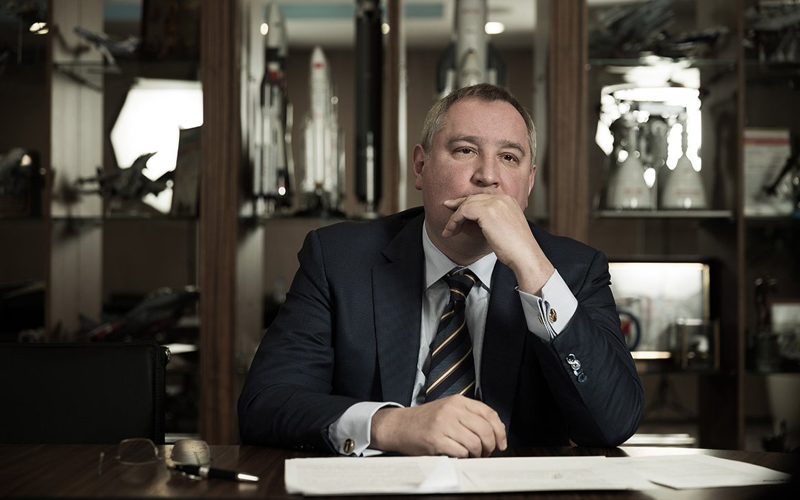 Рогозин в ответ на критику назвал Кудрина профессиональным либералом