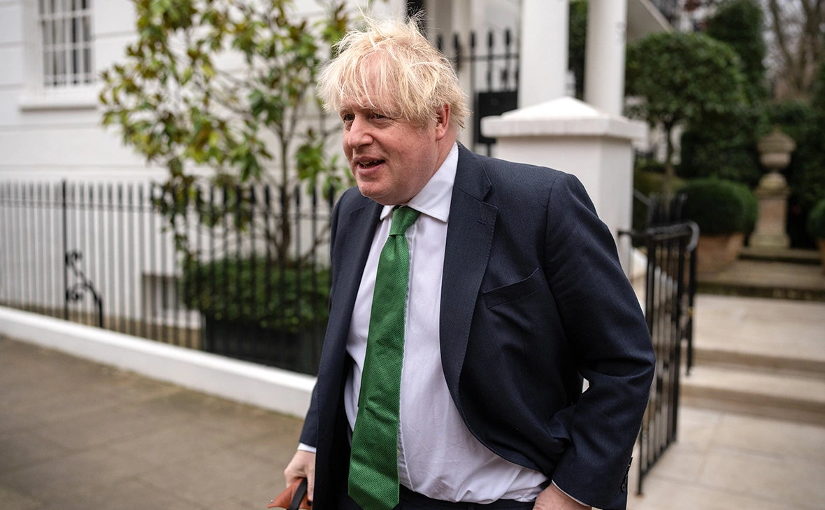 Carl Court / Getty Images