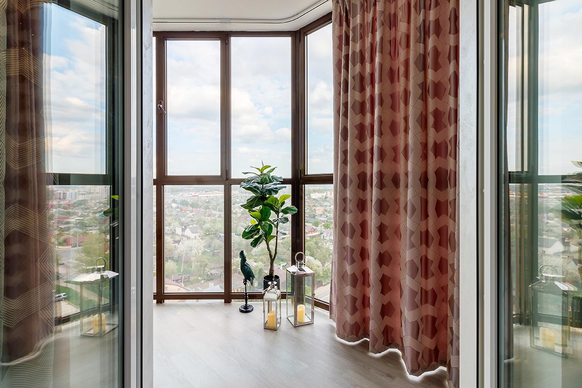 Ткани с мягкой фильтрацией света triple wave (тройного плетения) обеспечат мягкий свет сквозь шторы