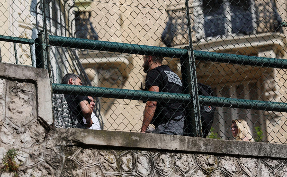 Alexandre Dimou / Reuters