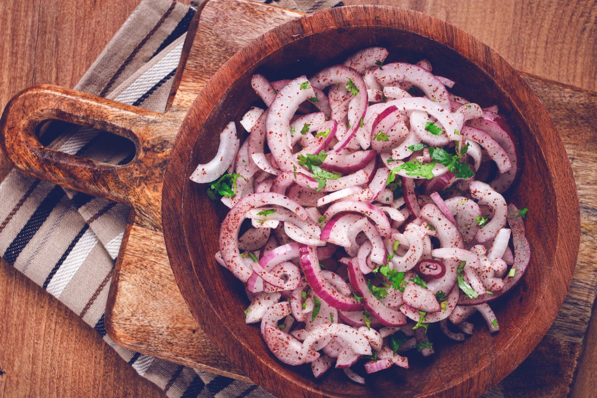 Маринованный лук