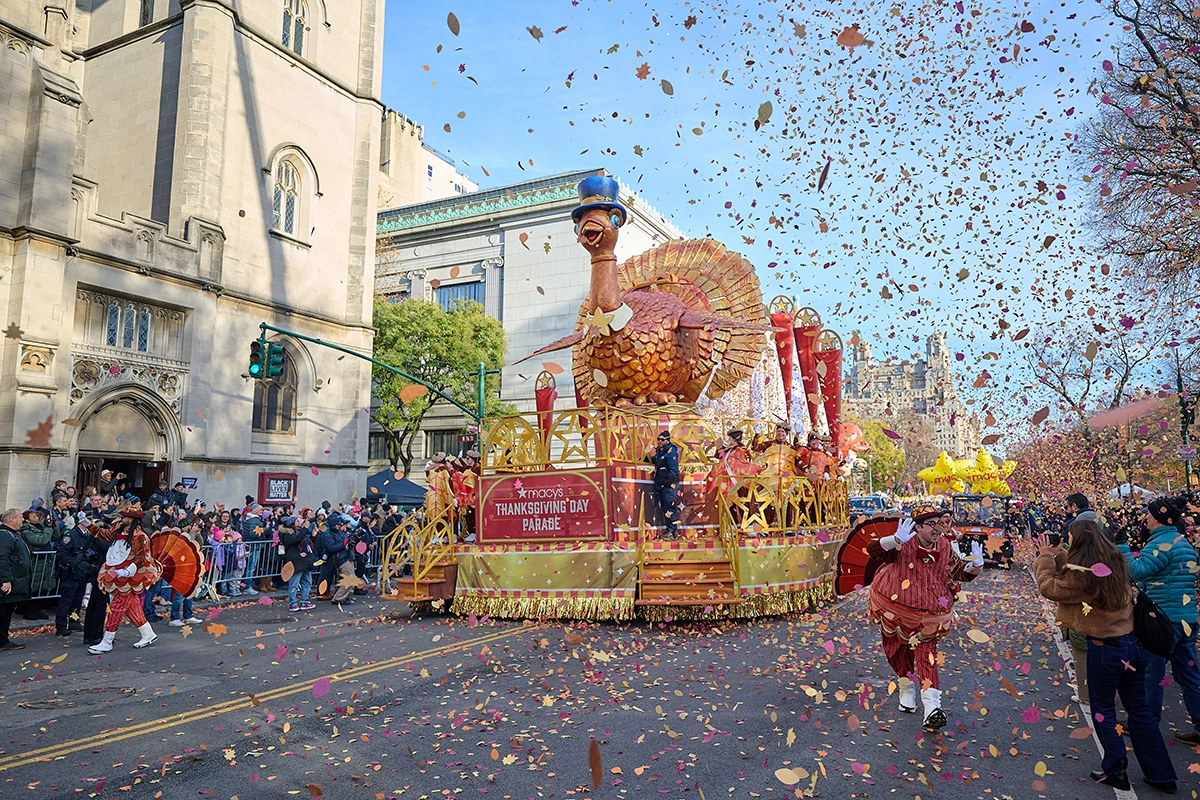 Macy's Thanksgiving Day Parade проходит в Нью-Йорке с 1924 года
