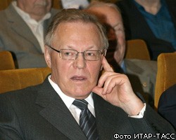 Президентом РАН третий раз подряд стал Ю.Осипов