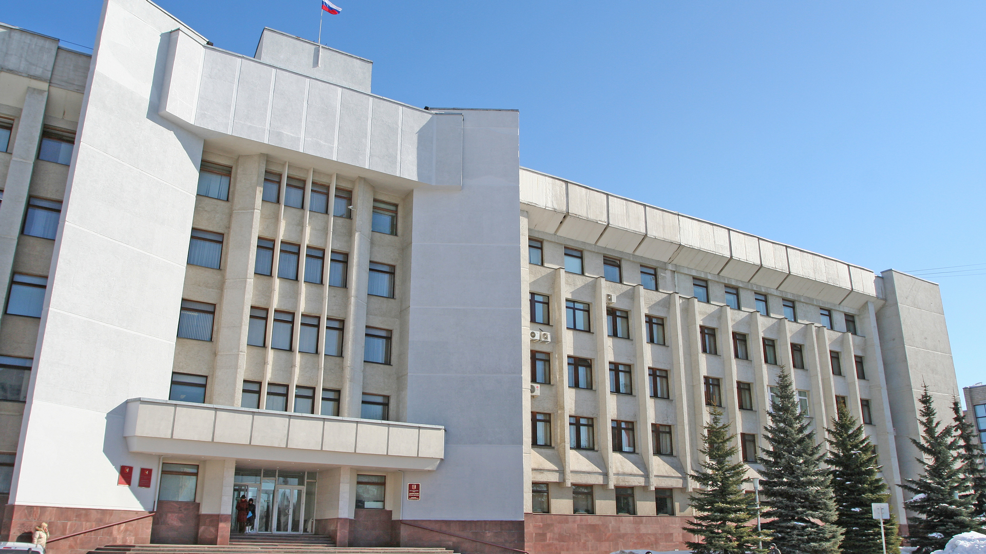 Педагогам Вологды предлагают льготную ипотеку или 1 млн рублей