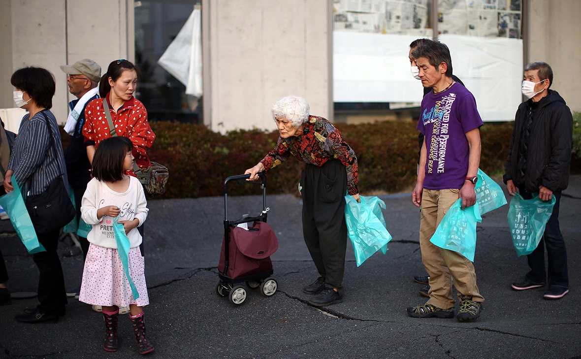 Carl Court / Getty Images