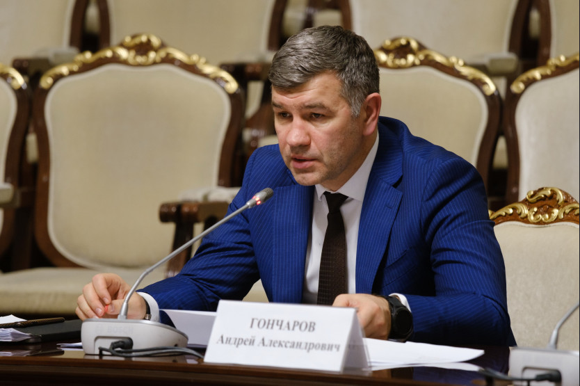 Министр Андрей Гончаров