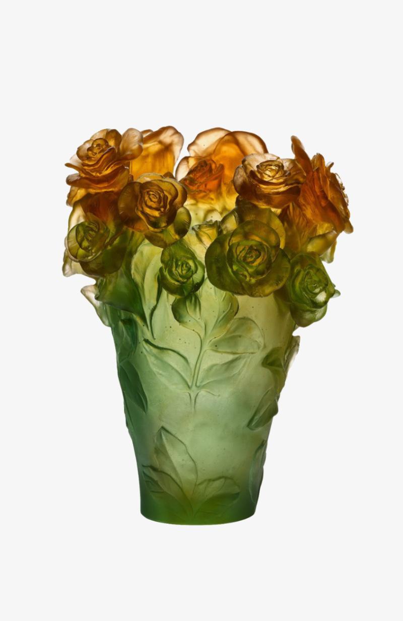 Ваза Roses, Daum, 995 000 руб. (tsum.ru)