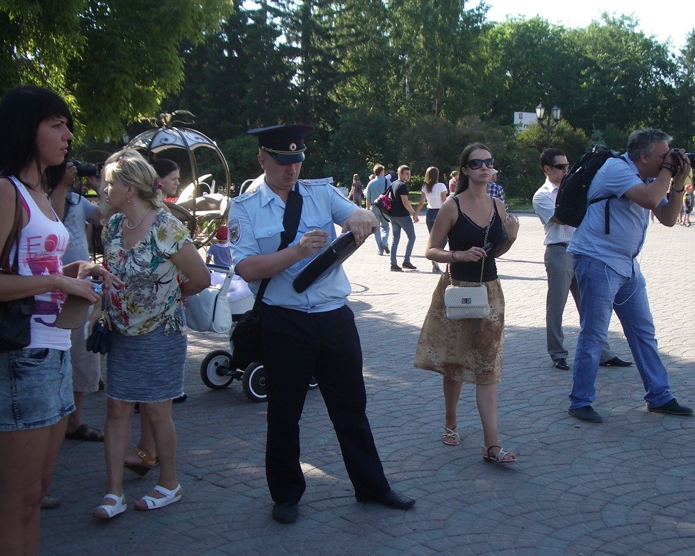 В Новосибирске состоялся пикет против изъятия будущих пенсий ради Крыма