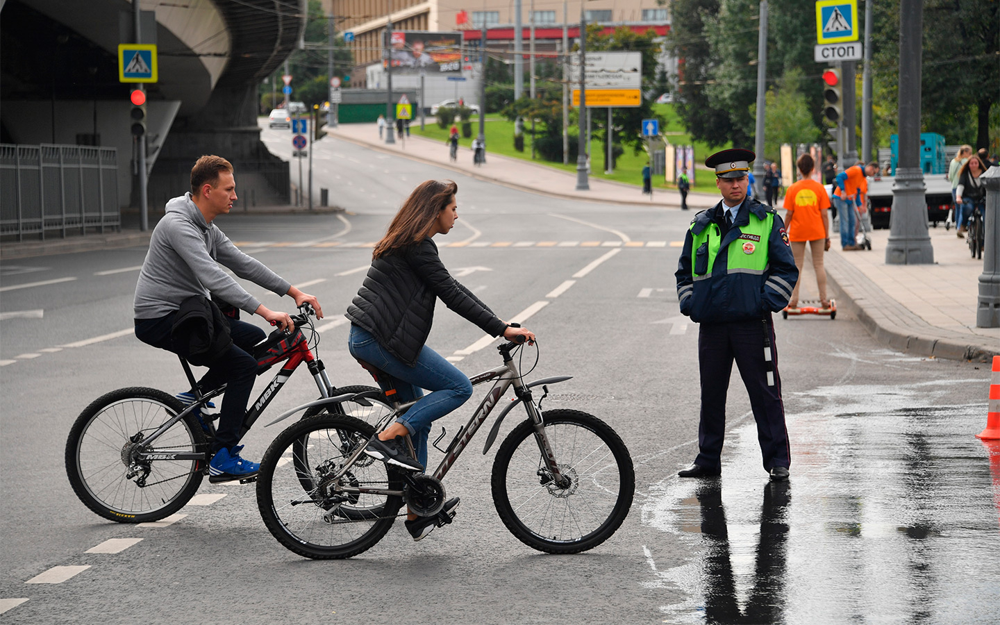 Передвижение на велосипеде по городу