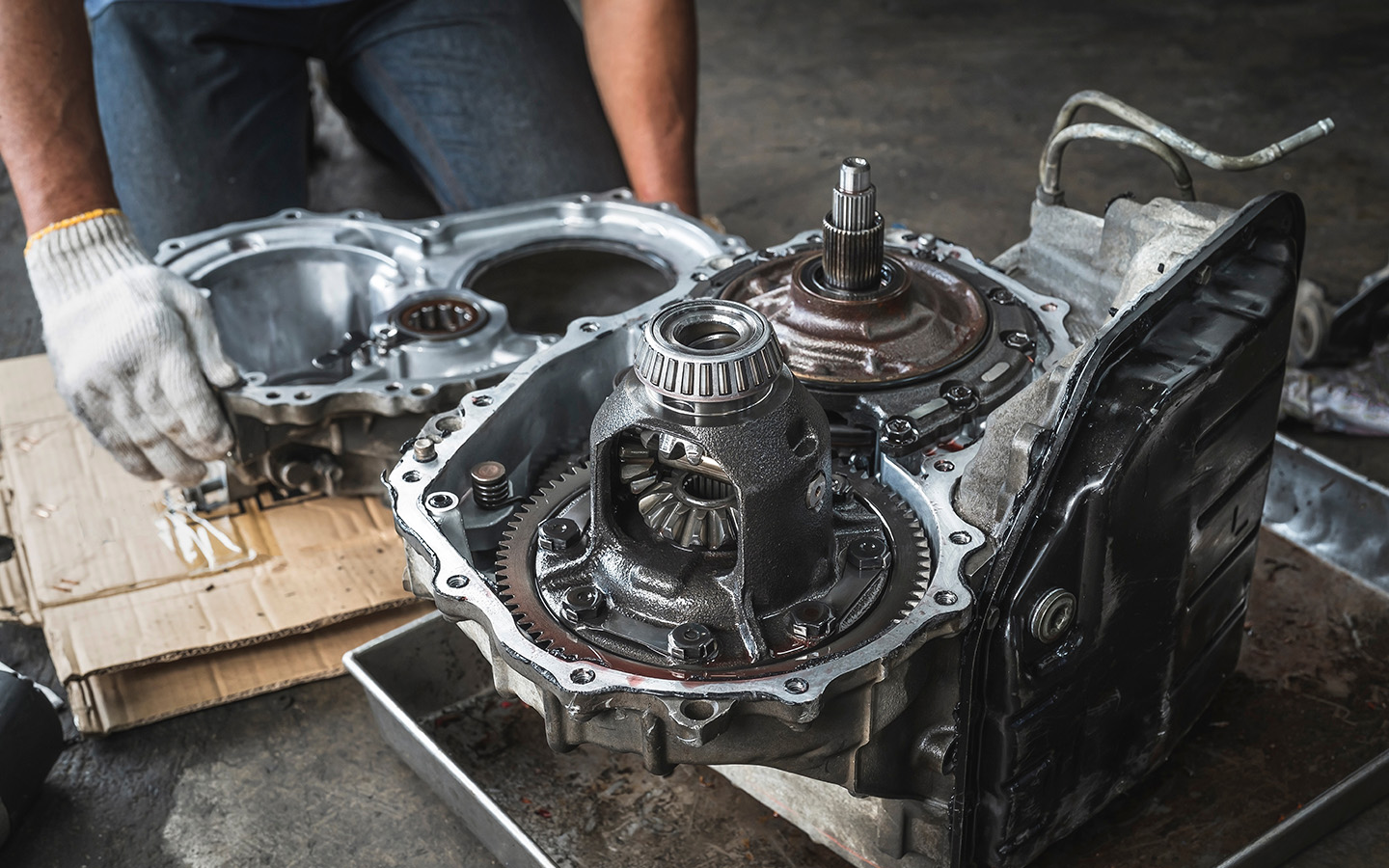 Самое известное применение планетарного редуктора в автомобилестроении &mdash; классическая гидротрансформаторная АКПП