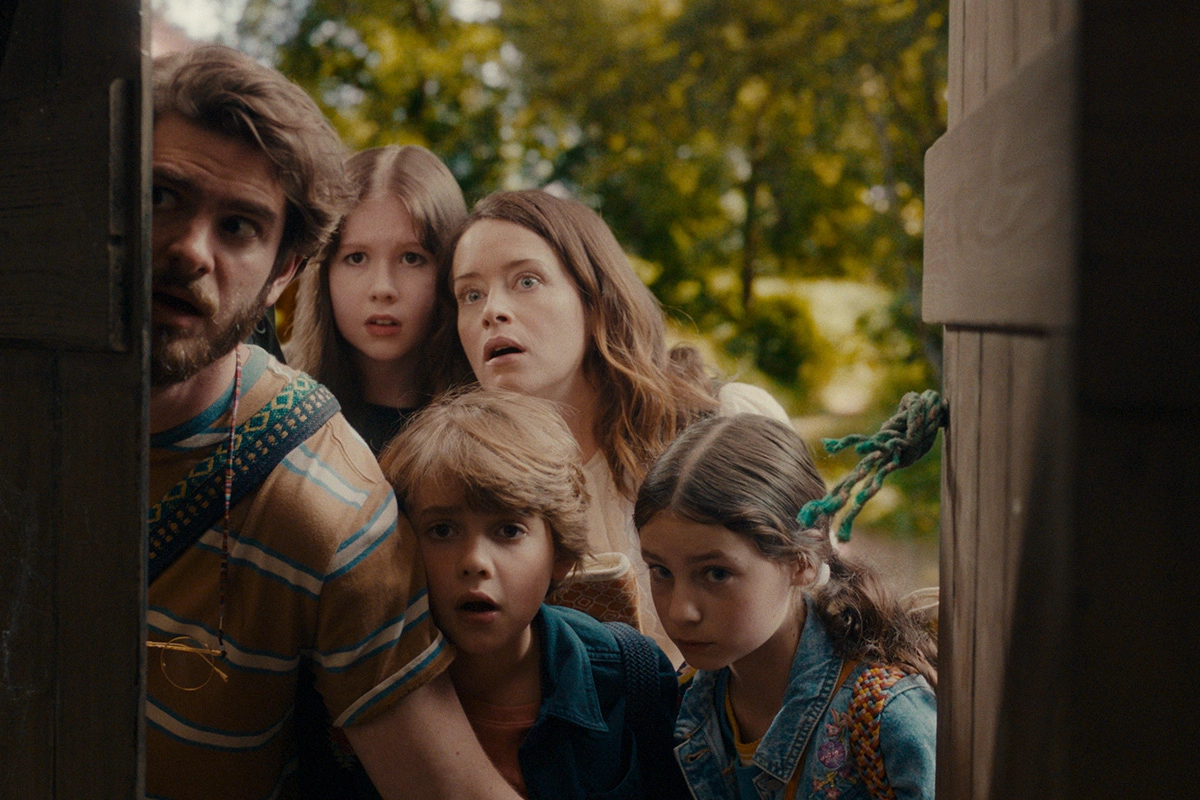 Кадр из фильма «Вверх по волшебному дереву»