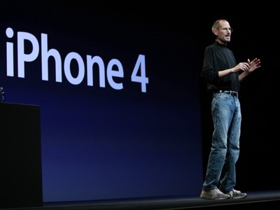 Apple презентовал iPhone 4