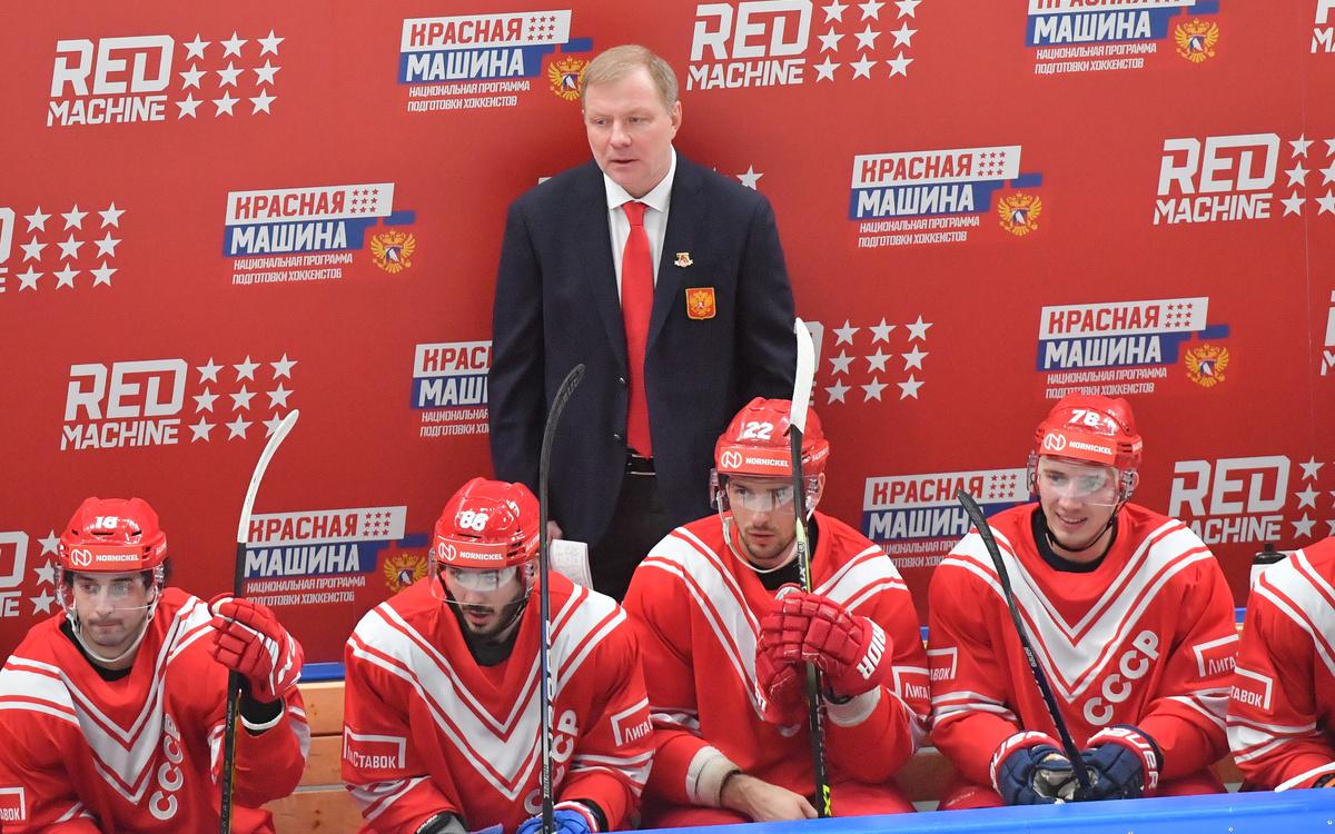 Тренер хоккейной сборной не сообщил ФХР о решении возглавить «Спартак»