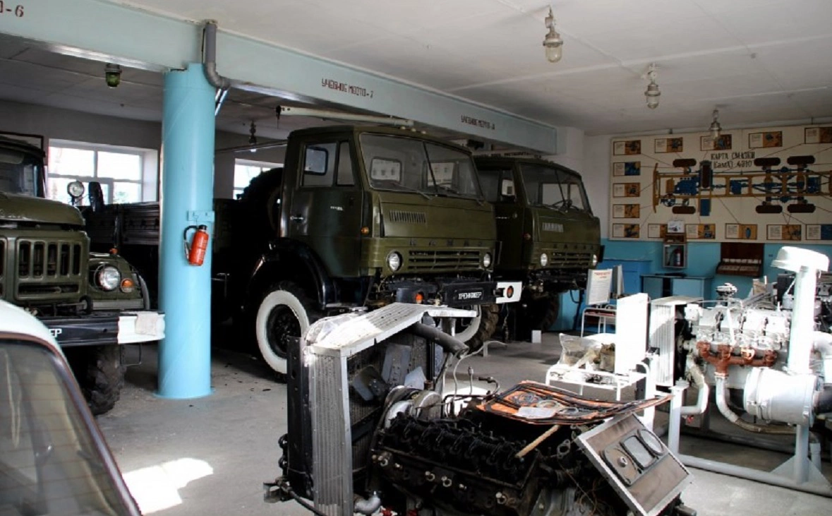 Уфимская автошкола ДОСААФ