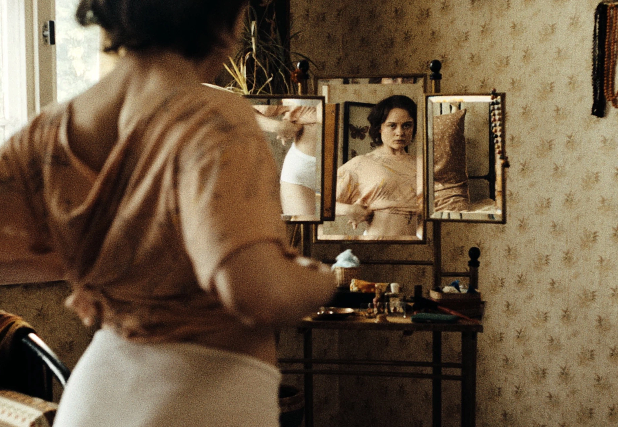 Кадр из фильма «Звук падения»